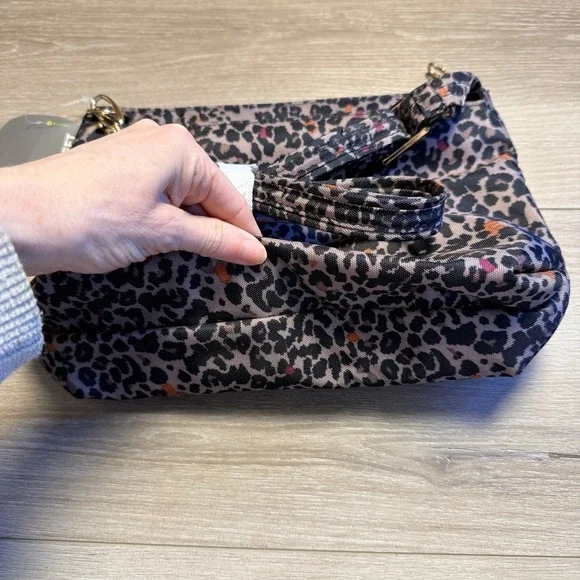 Travelon Women's Crossbody Bag Anti-Theft RFID Purse NWT Leopard Print - Picture 6 of 11